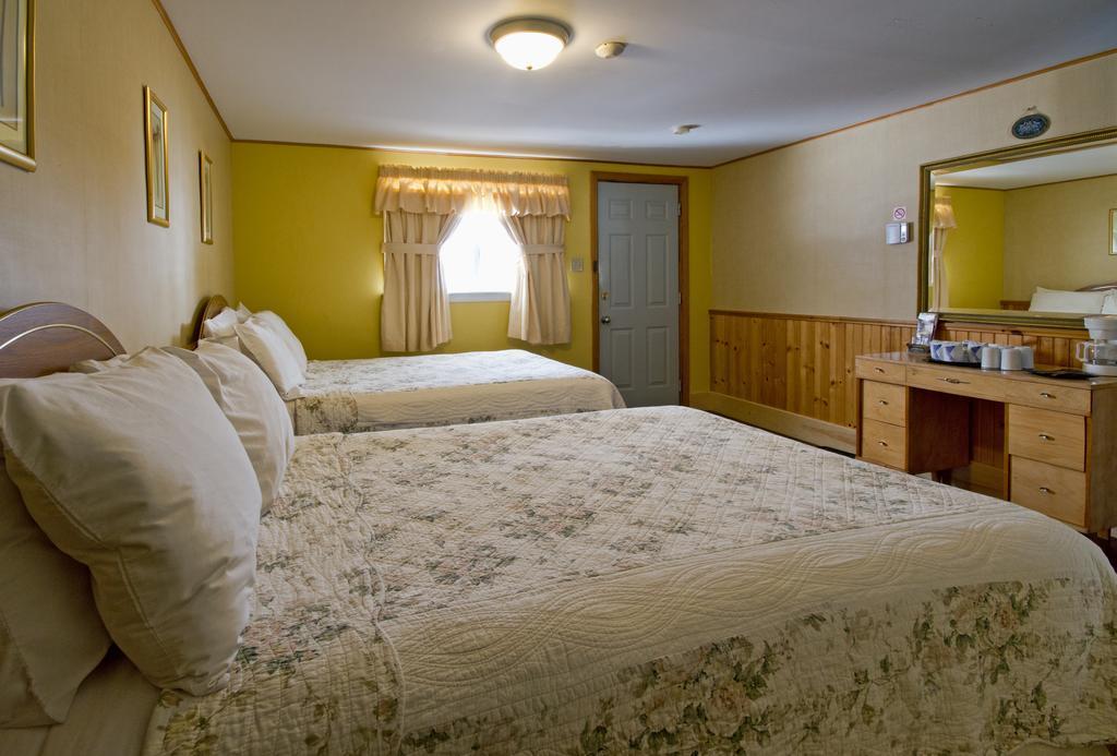 Mackenzie Motel & Cottages Shelburne Kültér fotó