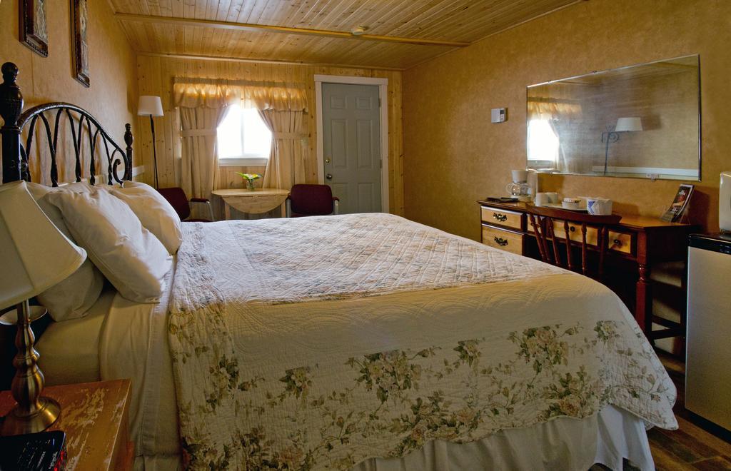 Mackenzie Motel & Cottages Shelburne Kültér fotó