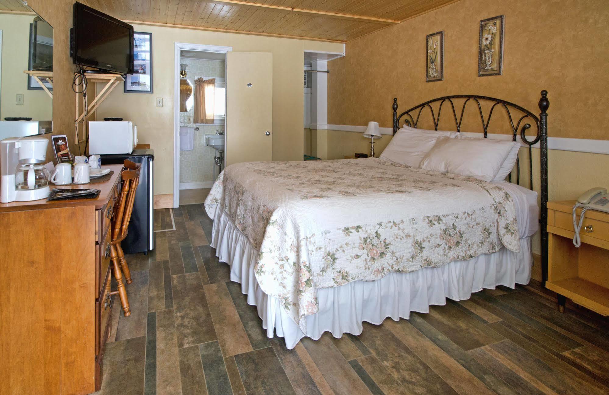 Mackenzie Motel & Cottages Shelburne Kültér fotó